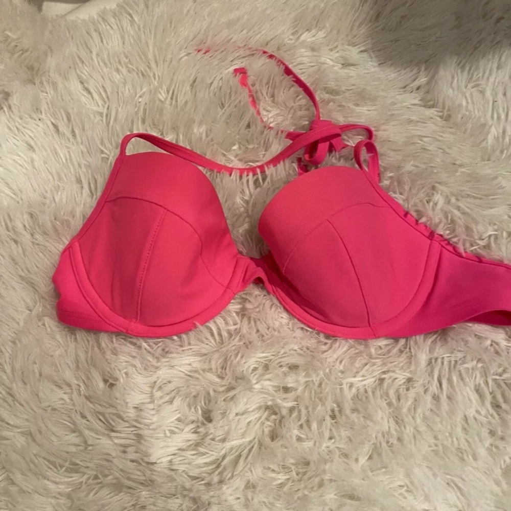 AERIE women's Blakely hot pink Swim top size 36B